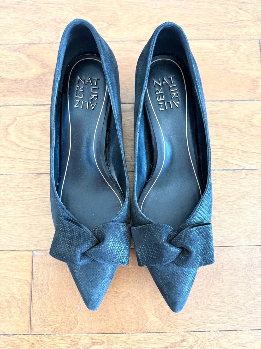 Naturalizer Mavis Bow Pumps Black Suede Size 7.5 - Picture 2 of 10